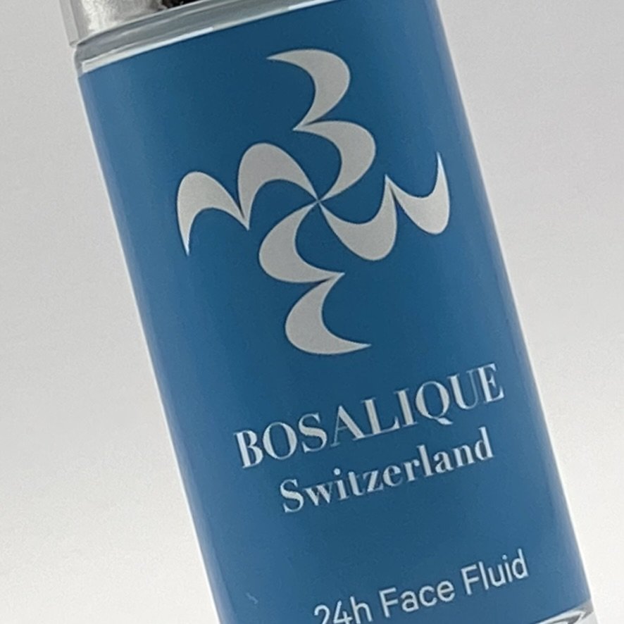 24 h Face Fluid